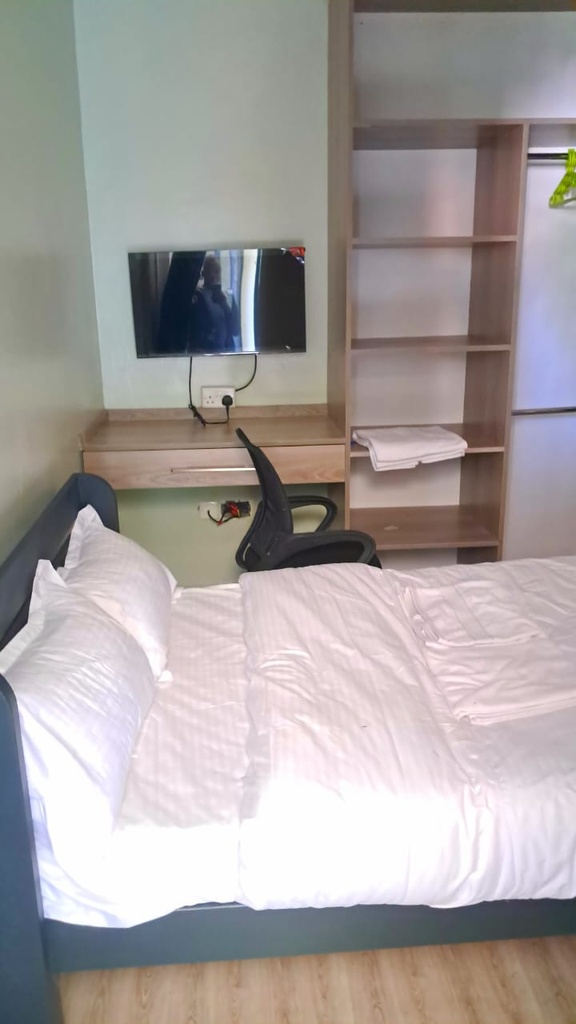 D1-Furnished studio apartment